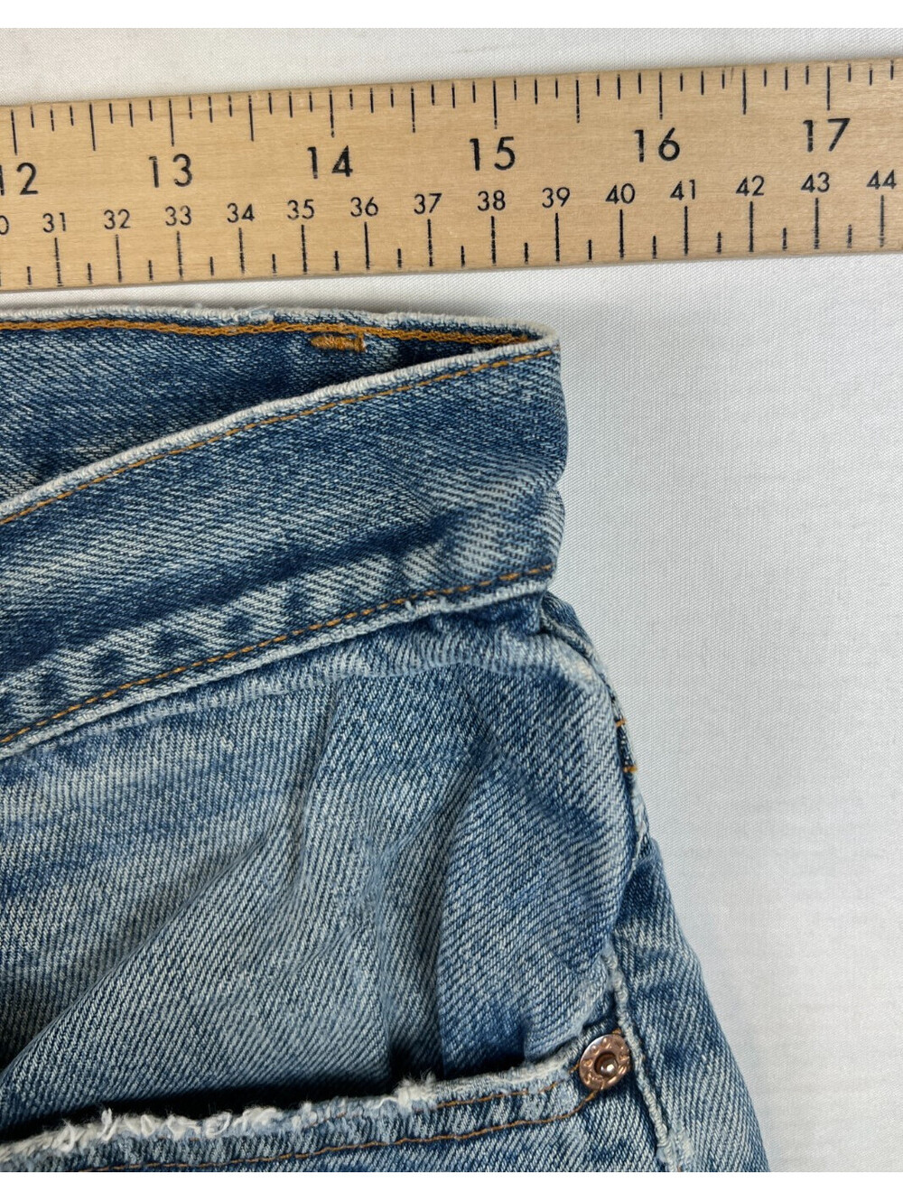 Vintage Levi's 505 Made in USA Men Size 34x30 Regular Fit Blue Denim Jeans - Picture 12 of 12